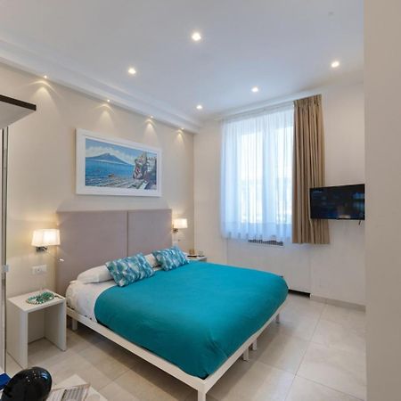 Coral White Hotel Sorrento Bagian luar foto