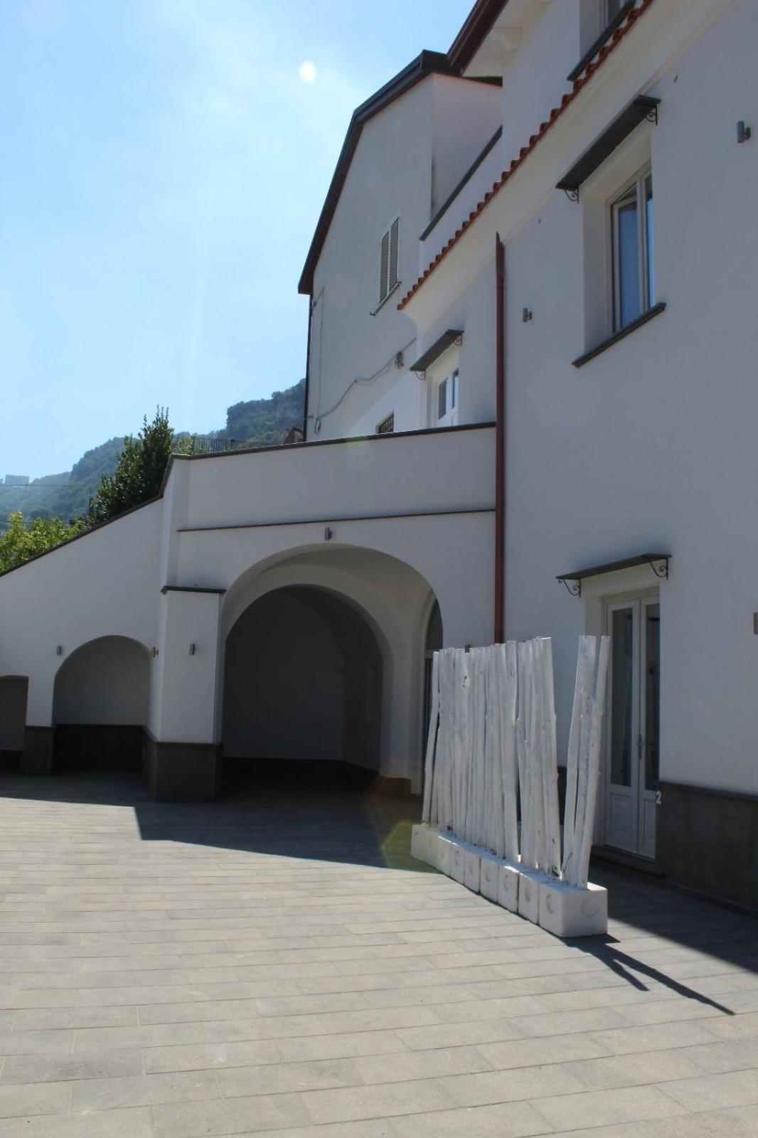 Coral White Hotel Sorrento Bagian luar foto